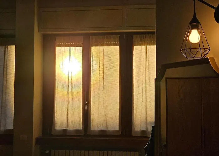 Modern Loft A Few Stops From The Center Appartamento *