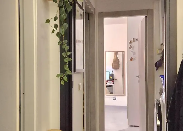 Flat Isola - New Opening 아파트