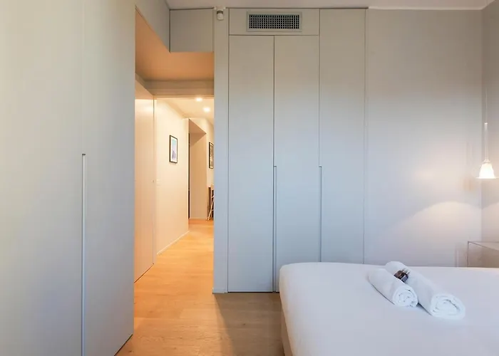 Apartment Hacca Collection-luxe 1br With Terrace In Pta Venezia Milan