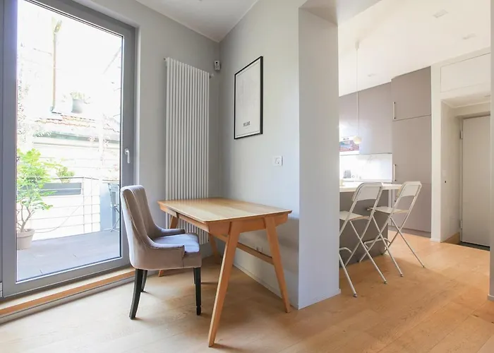 Apartment Hacca Collection-luxe 1br With Terrace In Pta Venezia Milan