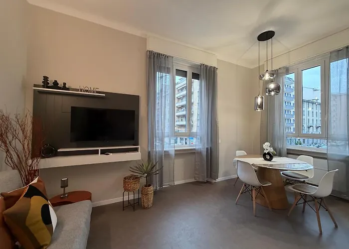 Leone 44 Fd Metro Tolstoi Appartamento
