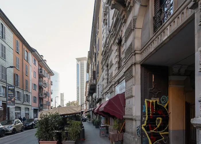 Guesthost - M5 Isola Cozy