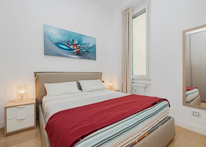 公寓 Bnbest Farini Enjoy Isola 4 Pax