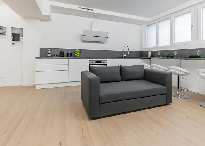 Urban Jungle M3 Duomo 12 Min *