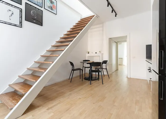 Navigli - Montevideo - Bilocale Su Due Piani 아파트 *