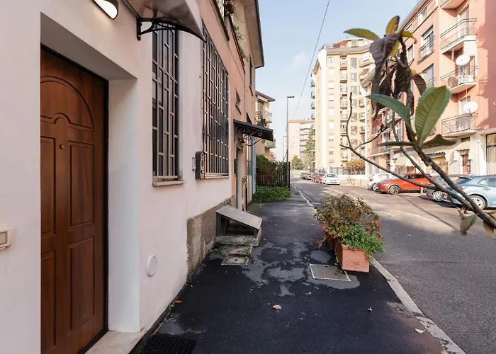 Guesthost - Affori Cozy Flat Appartement