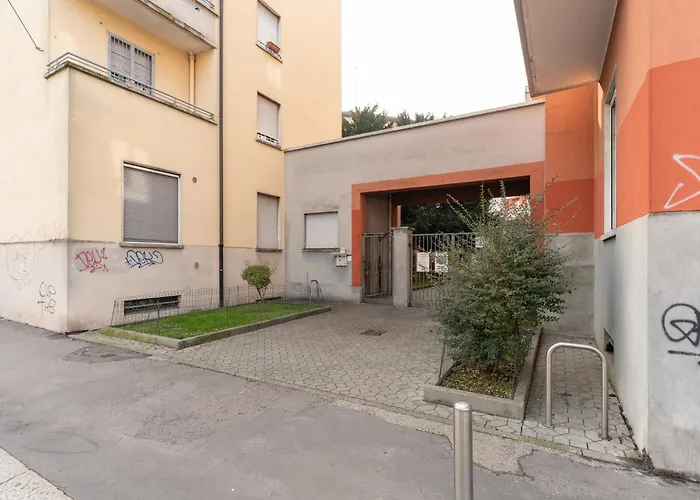 Guesthost - Cozy Near San Siro 公寓