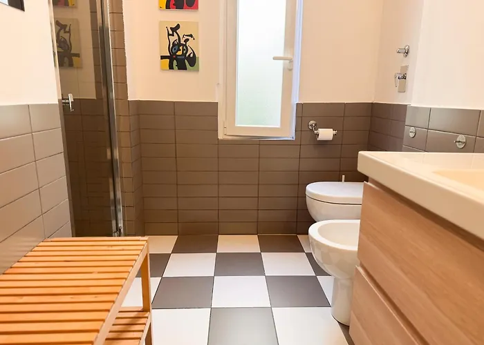 Brera Elegant Steps From Duomo, Montenapoleone, Design & Fashion Week