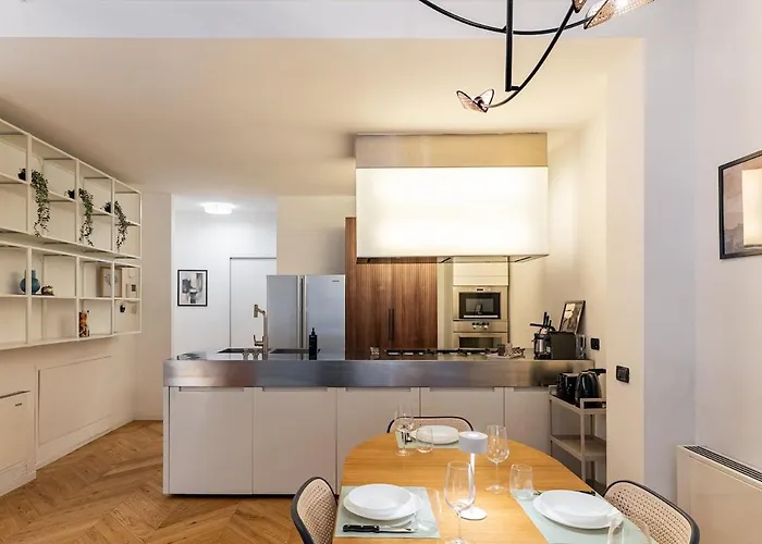 Modern Loft With Projector E Private Garden, Station מילאנו