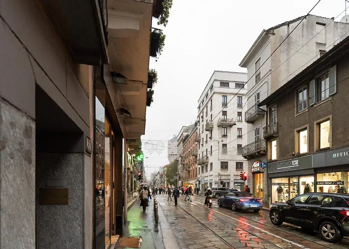 Guesthost - Comfy Flat Near Ospedale Policlinico * Μιλάνο