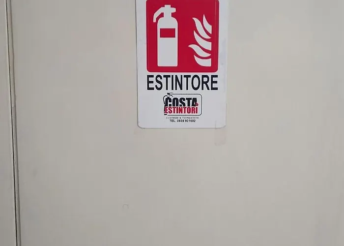 公寓 Beautiful Floor House With View In The Center! 米兰