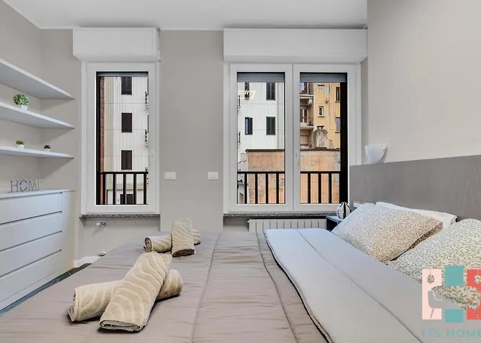 San15 - Elegant With View - Apartman *