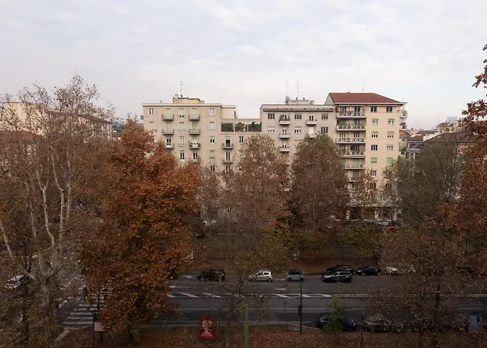 Lägenhet Luminoso Trilocale Piano Alto Vicino All' Arco Della Pace