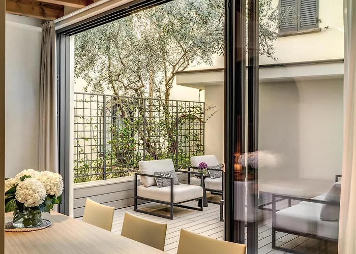 Seety Porta Romana Statue Apartment *