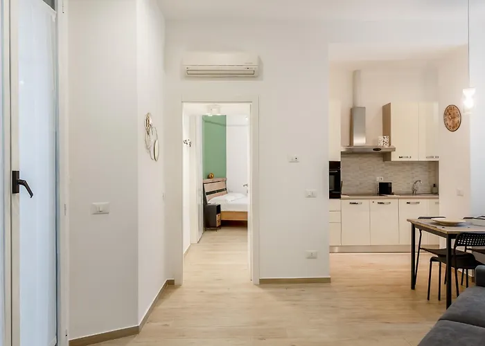 Entire With Patio In The Isola Area * Mailand