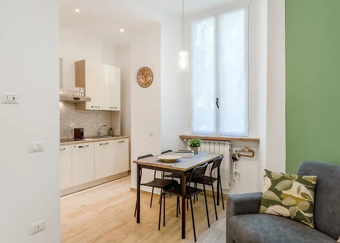 Apartment Entire With Patio In The Isola Area