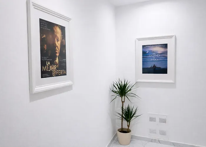 דירה Bed & Garage Apartment In Villa *