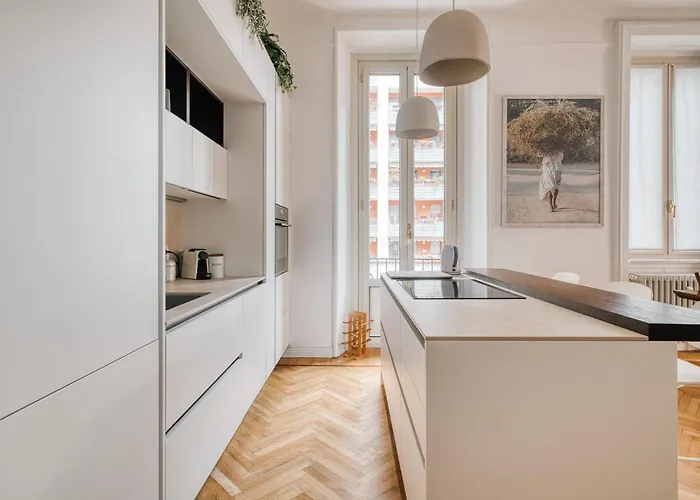 Isola Luxury Living; Big Terrace