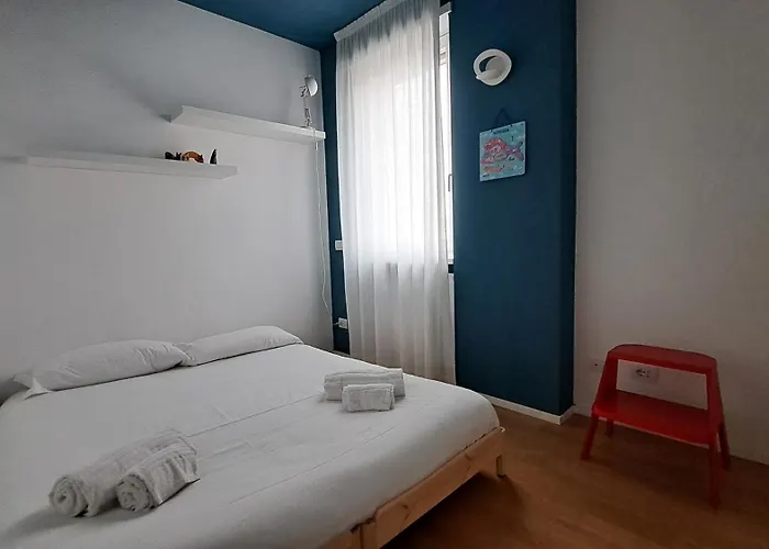 Tolstoj - 2 Bedrooms - Tortona District - At Your Place شقة