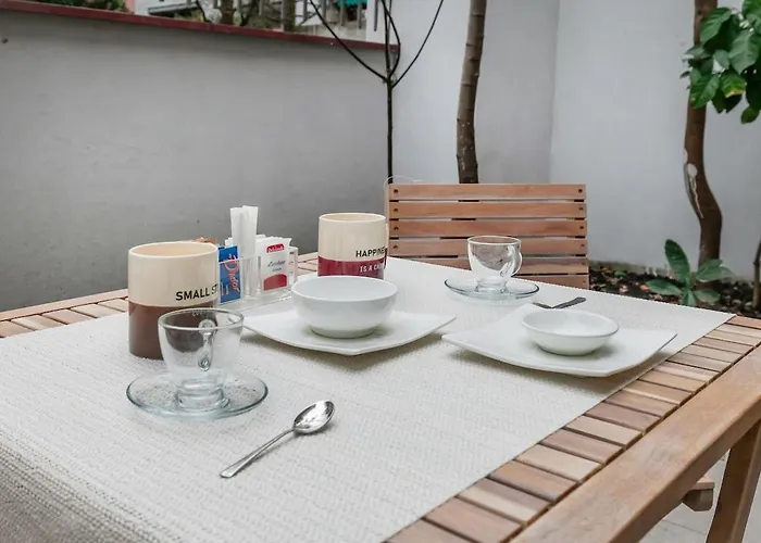 Luxury 2-bedroom Station