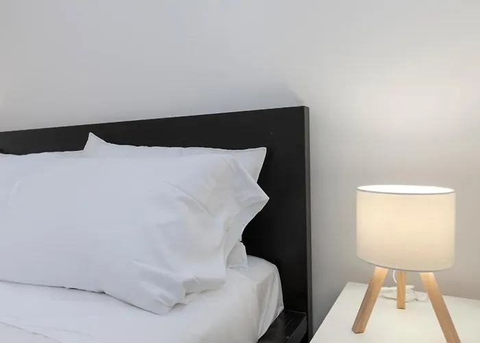 M1 M2 A Short Walk From The Subway Daire *