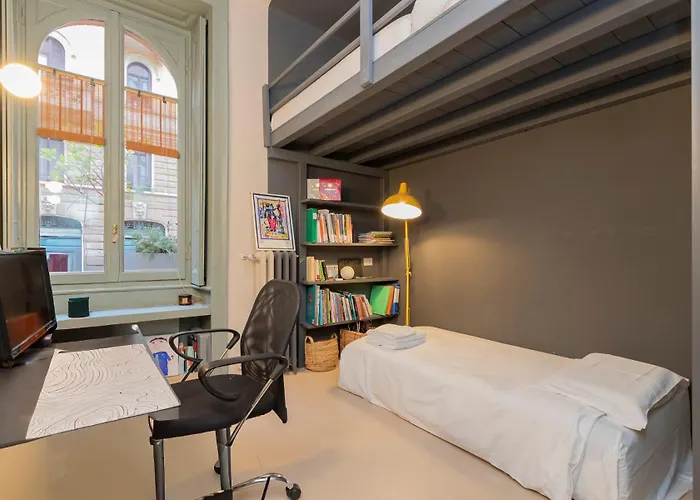 M4 Elegance And Style Near The Metro Апартаменты *