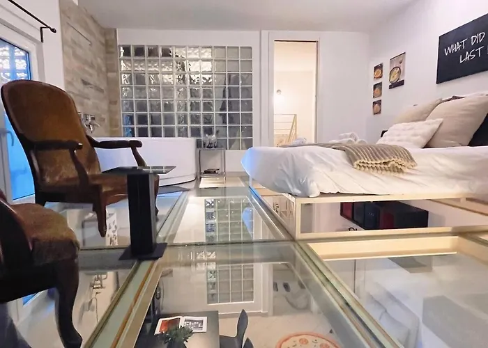 アパート 2-level Designer Loft In Isola District ミラノ