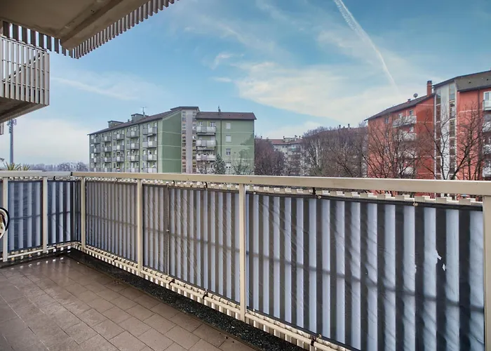 Quiet Modern - Linate Airport