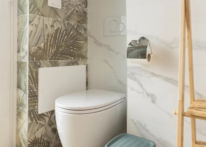 Art - Bocconi Near Train Station, Navigli Apartamento Milão