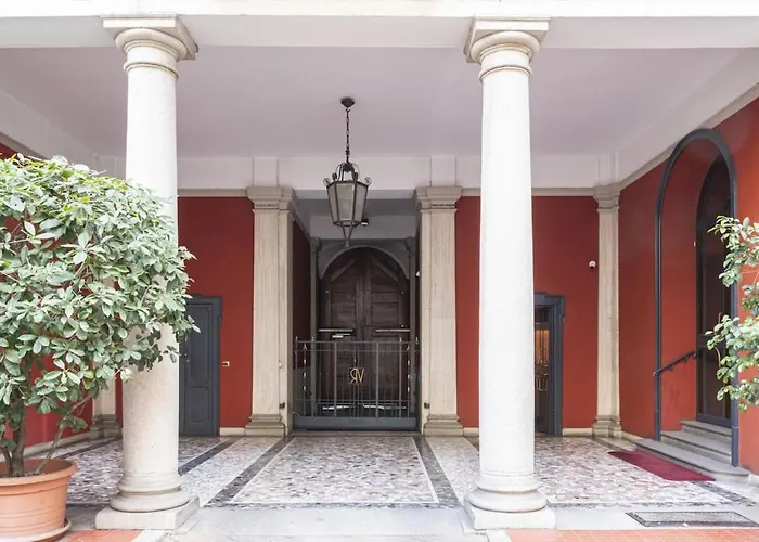 Easylife - - C Italia 68bp5 - P Ticinese * ميلان