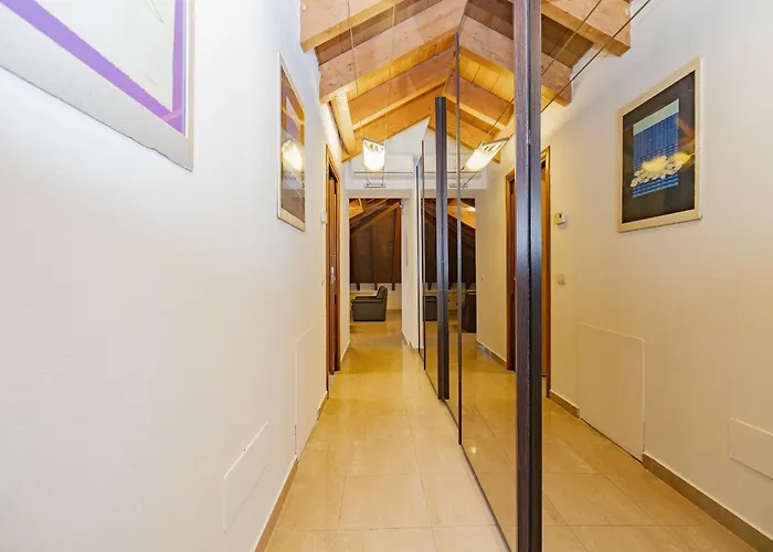 Appartement Bnbest Tricolore 6 Pax Milaan