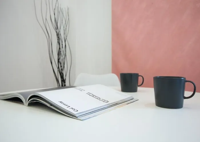 Contemporary - Station-nolo Area