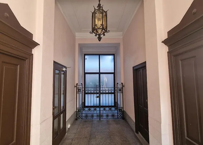 Navigli Elegant With Park View Apartment