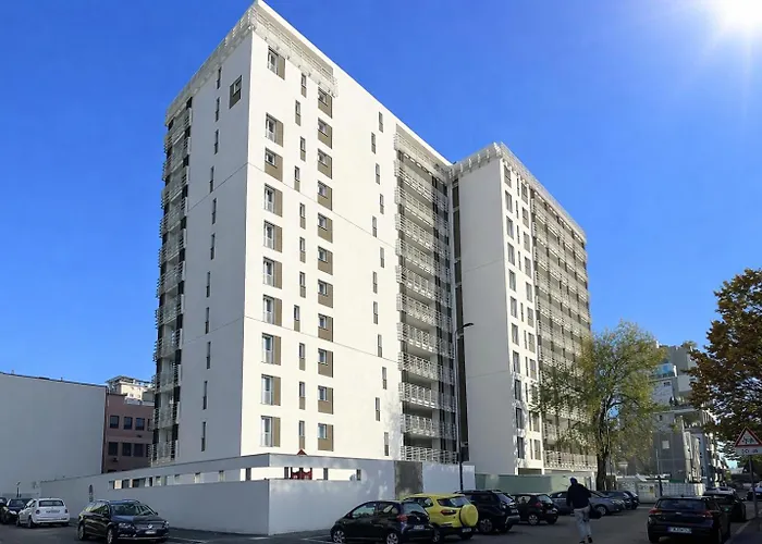 The Luxe Naviglio - 5 Min From Metro M4 Frattini Апартаменты *