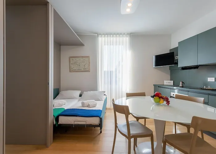 Appartamento Le Corti Segrete. Petrella Milano