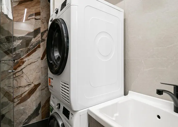 Italianway Comfort - Monte Nevoso 8 * Milánó