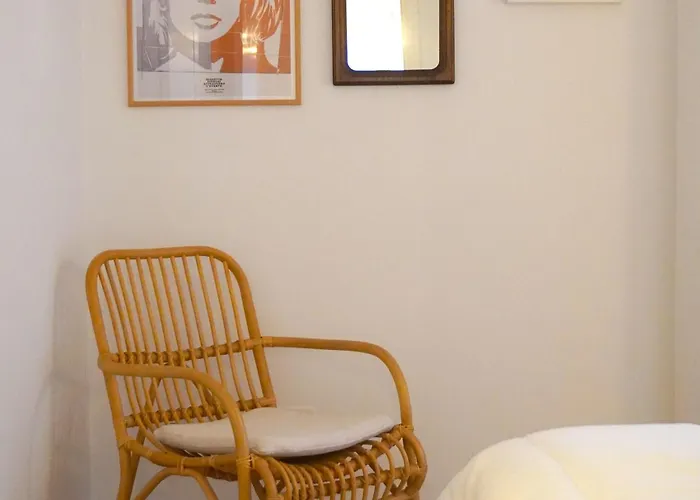 Apartmán Tolstoj - 2 Bedrooms - Tortona District - At Your Place *