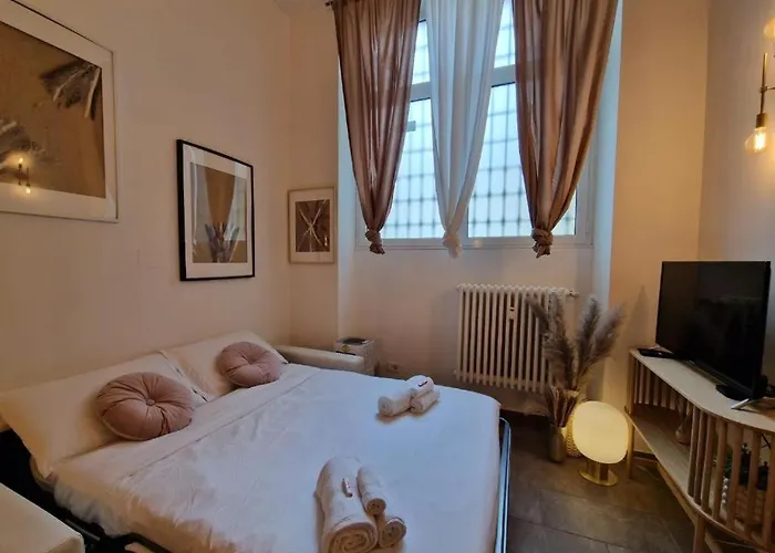 Acasadiimma Family Loft Bocconi-duomo Con Wi-fi Corte Interna Super Silenzioso 米兰