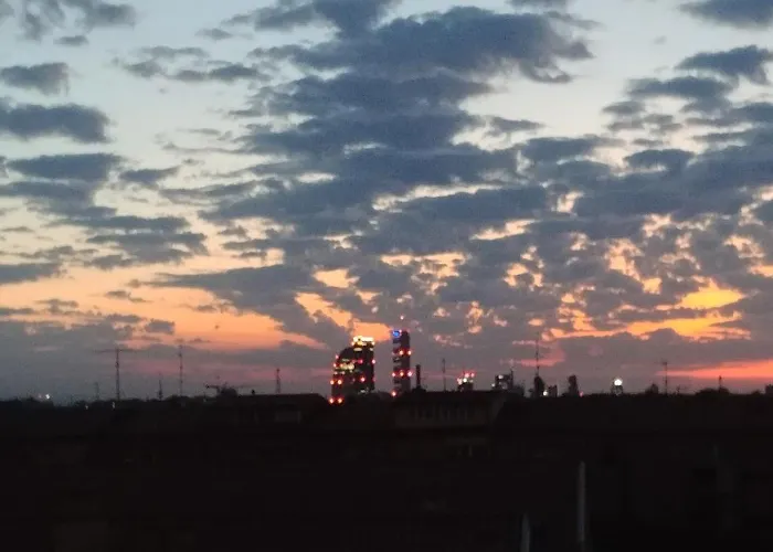 Skyline View 8 Mins To San Siro Milan