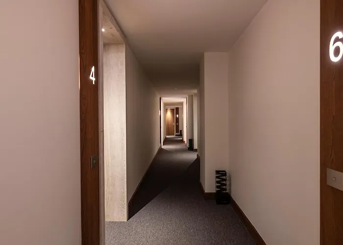 Quiet Luxury Retreat Design & Comfort Al Duomo Apartamento Milán