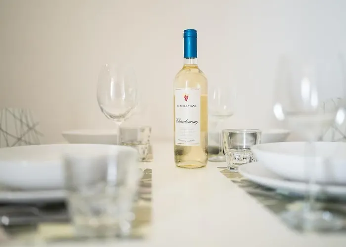 Stylish With Balcony - Brera