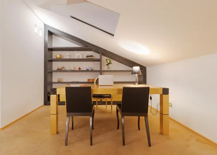 Guesthost - 500sqm Luxury With Spa, Gym, Terrace, Game & Garage *