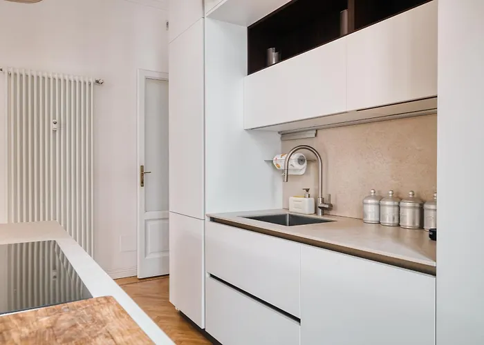 Isola Luxury Living; Big Terrace