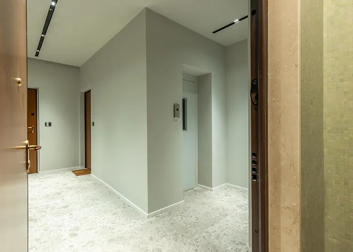 Luxury Modern Near Duomo - Exclusive & *