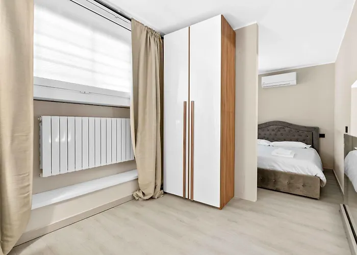 La Maison D'elite - Repubblica - M3 Wi-fi Apartament Mediolan