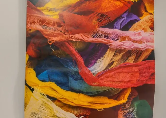 Homey Grandeur - Spacious With Terrace & Wi-fi *