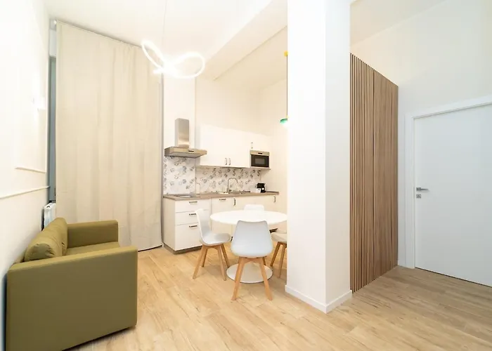 Elegant In The Center With Smarttv Wifi *