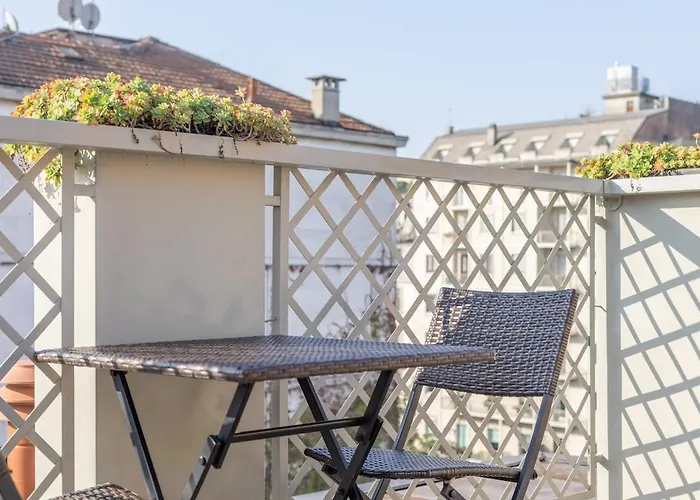 شقة Terrazza Di Lusso In Porta Venezia, 1bdr Con Ac