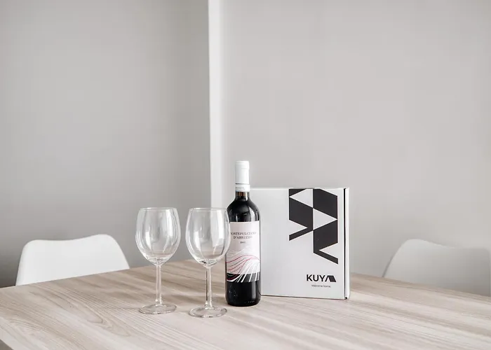 Quiet Modern - Linate Airport *