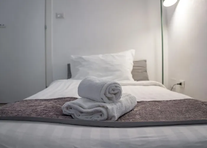 Arco Della Pace-sempione Cozy Loft 3 Pax Ac Wifi Apartmán *